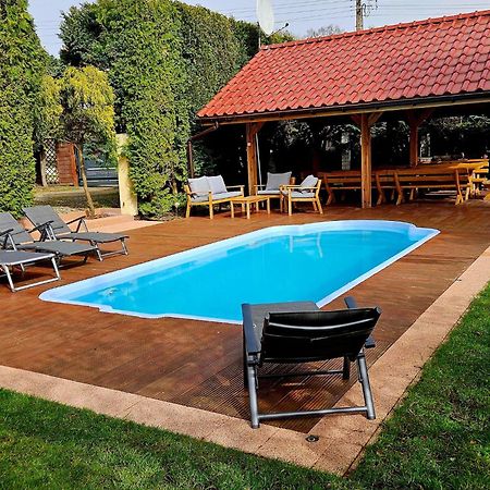 Holiday Home In Kolczewo With The Private Pool 220 Qm מראה חיצוני תמונה